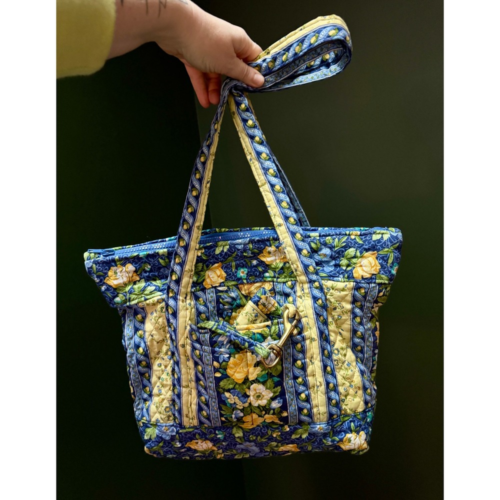 Handmade Quilted Floral Tote Bag Medium‎ Zipper Pockets Blue Yellow Roses